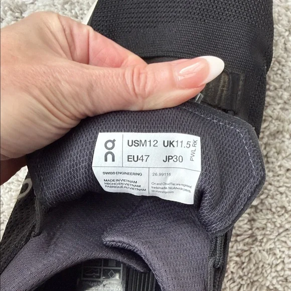 On Running Men's Black and White Sneakers - Picture 4 of 4